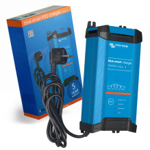 Blue Smart IP22 Charger 12 / 30 (1)