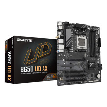 „GIGABYTE B650 UD AX“...