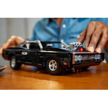 LEGO TECHNIC 42231 Greiti ir įsiutę – Dodge Charger R/T LEGO TECHNIC 42231 Greiti ir įsiutę – Dodge Charger R/T