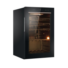 Haier Wine Bank 50 Serie 3 HWS49GAE Kompresorinis vyno aušintuvas Laisvai pastatomas Juoda 49 buteliai