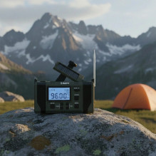 „Hawk HWRDI420GN“ radijo bangomis veikiantis saulės energijos dinamomas su žibintuvėliu