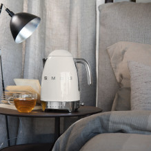 „Smeg“ 50-ųjų stiliaus virduliai KLF04CREU kreminės spalvos
