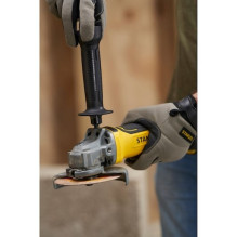 Stanley SFMCG700B kampinis šlifuoklis