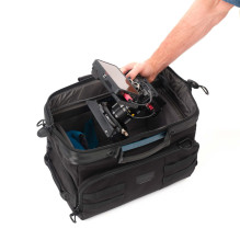 Camera bag - Tenba Cineluxe v2 shoulder bag 16 (weatherproof, padded, black)