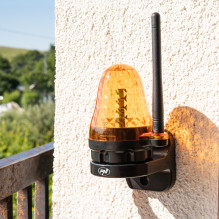 PNI LMP150 LED lamp for gate opening signaling, 12-265V, flashing, for self-supporting gates, IP54 PNI LMP150 LED lamp for gate opening signaling, 12-265V, flashing, for self-supporting gates, IP54
