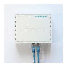 Mikrotik RB750GR3 wired router