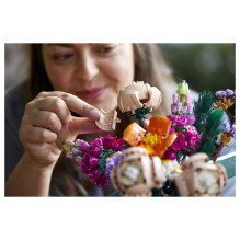 LEGO Botanicals Flower Bouquet LEGO Botanicals Flower Bouquet