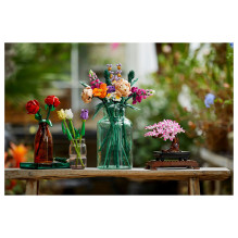 LEGO Botanicals Flower Bouquet LEGO Botanicals Flower Bouquet