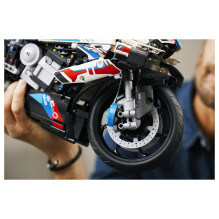 LEGO Technic BMW M1000 RR
