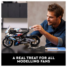LEGO Technic BMW M1000 RR