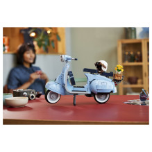 LEGO ICONS Vespa 125