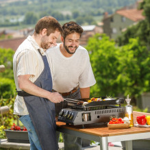„Black+Decker BXOP4900E“ dviejų degiklių dujinė kepsninė