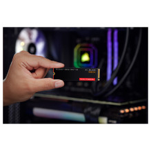 „Western Digital Black WD_BLACK SN850X NVMe“ „Western Digital Black WD_BLACK SN850X NVMe“