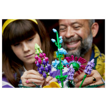 LEGO Botanicals laukinių gėlių puokštė LEGO Botanicals laukinių gėlių puokštė