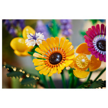 LEGO Botanicals laukinių gėlių puokštė LEGO Botanicals laukinių gėlių puokštė