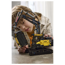LEGO Technic Volvo FMX Truck EC230 Electric Excavator