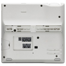 HP Poly Edge E450 and PoE-enabled IP phone HP Poly Edge E450 and PoE-enabled IP phone