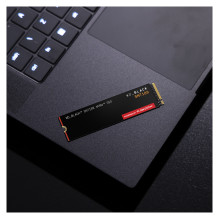 „Western Digital Black WDS200T4X0E-00CJA0“ vidinis SSD diskas