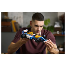 LEGO ICONS Williams Racing FW14B &amp; Nigel Mansell