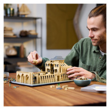 LEGO architektūra Notre-Dame de Paris LEGO architektūra Notre-Dame de Paris
