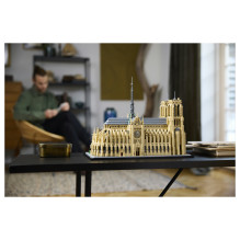 LEGO architektūra Notre-Dame de Paris LEGO architektūra Notre-Dame de Paris
