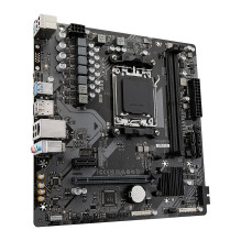 „GIGABYTE A620M H“ pagrindinė plokštė