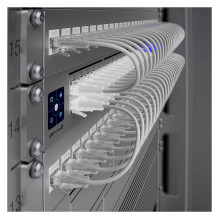 Ubiquiti UniFi Pro Max 48 PoE
