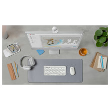 Logitech 910-007013 mouse Logitech 910-007013 mouse