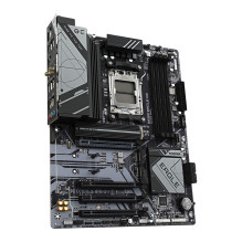 GIGABYTE B650 EAGLE AX motherboard