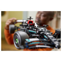 LEGO Technic Mercedes-AMG F1 W14 E Performance LEGO Technic Mercedes-AMG F1 W14 E Performance