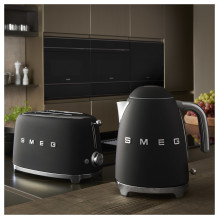 Smeg KLF03BLMEU electric kettle