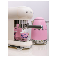 Smeg KLF03PKEU electric kettle