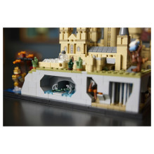 LEGO Hario Poterio Hogvartso pilis ir parkas LEGO Hario Poterio Hogvartso pilis ir parkas