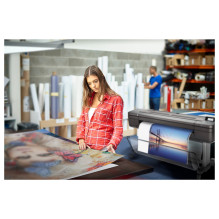 HP Designjet Z9+dr 44 colių „PostScript“ spausdintuvas su V formos apipjaustytuvu didelio formato spausdintuvas