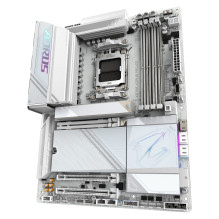 GIGABYTE X870E AORUS PRO ICE motherboard