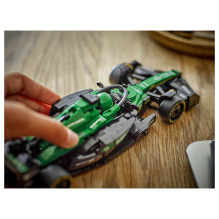 LEGO Speed Champions Aston Martin Aramco F1 AMR24 lenktyninis automobilis LEGO Speed Champions Aston Martin Aramco F1 AMR24 lenktyninis automobilis