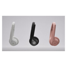 Logitech 981-001407 headphones / headset