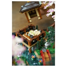 LEGO ICONS Tranquil Garden
