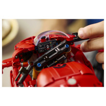 LEGO Technic Ducati Panigale V4 S motociklas