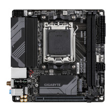GIGABYTE B650I AX pagrindinė plokštė