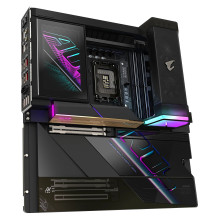 GIGABYTE Z890 AORUS XTREME AT TOP