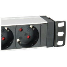 Equip 333309 power distribution unit (PDU) Equip 333309 power distribution unit (PDU)