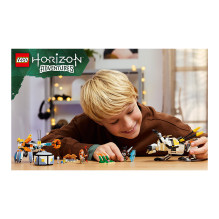 LEGO Horizon Aloy Varl vs. Shell-Walker Sawtooth LEGO Horizon Aloy Varl vs. Shell-Walker Sawtooth