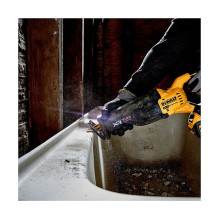 DeWALT DCS386NT-XJ reciprocating saw