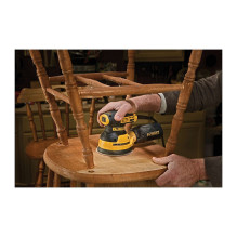 Nešiojamasis šlifuoklis „DeWALT DWE6423-QS“