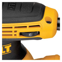 Nešiojamasis šlifuoklis „DeWALT DWE6423-QS“