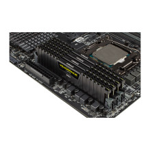 „Corsair Vengeance LPX CMK64GX4M4E3200C16“ atminties modulis