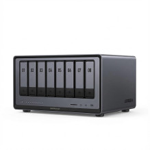 8 lizdų „UGREEN DXP8800 Plus“