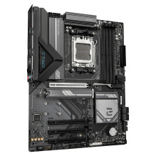 Gigabyte B650E Eagle WIFI6E
