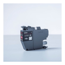 Brother LC3211M ink cartridge Brother LC3211M ink cartridge